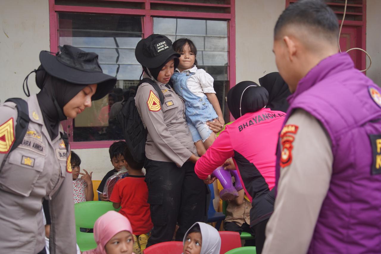 Taruni Akpol Gelar Trauma Healing bagi Siswa TK Bhayangkari Terdampak Banjir di Aceh Tamiang