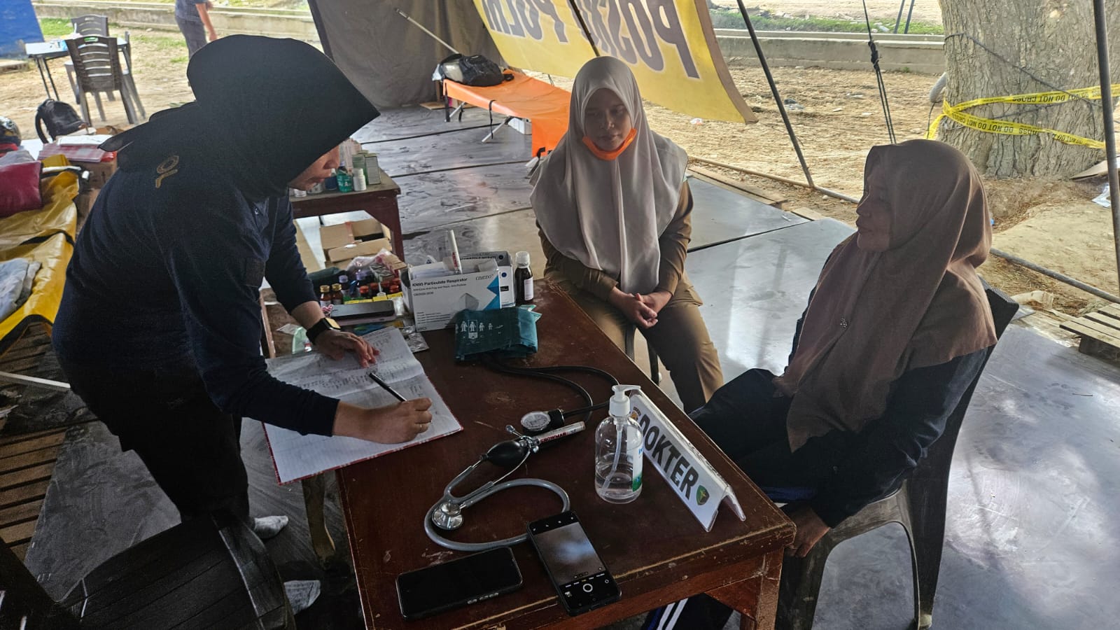 Polri Hadir Jaga Asa di Tengah Bencana, Ratusan Warga Aceh Terima Layanan Bakti Kesehatan Ops Aman Nusa II