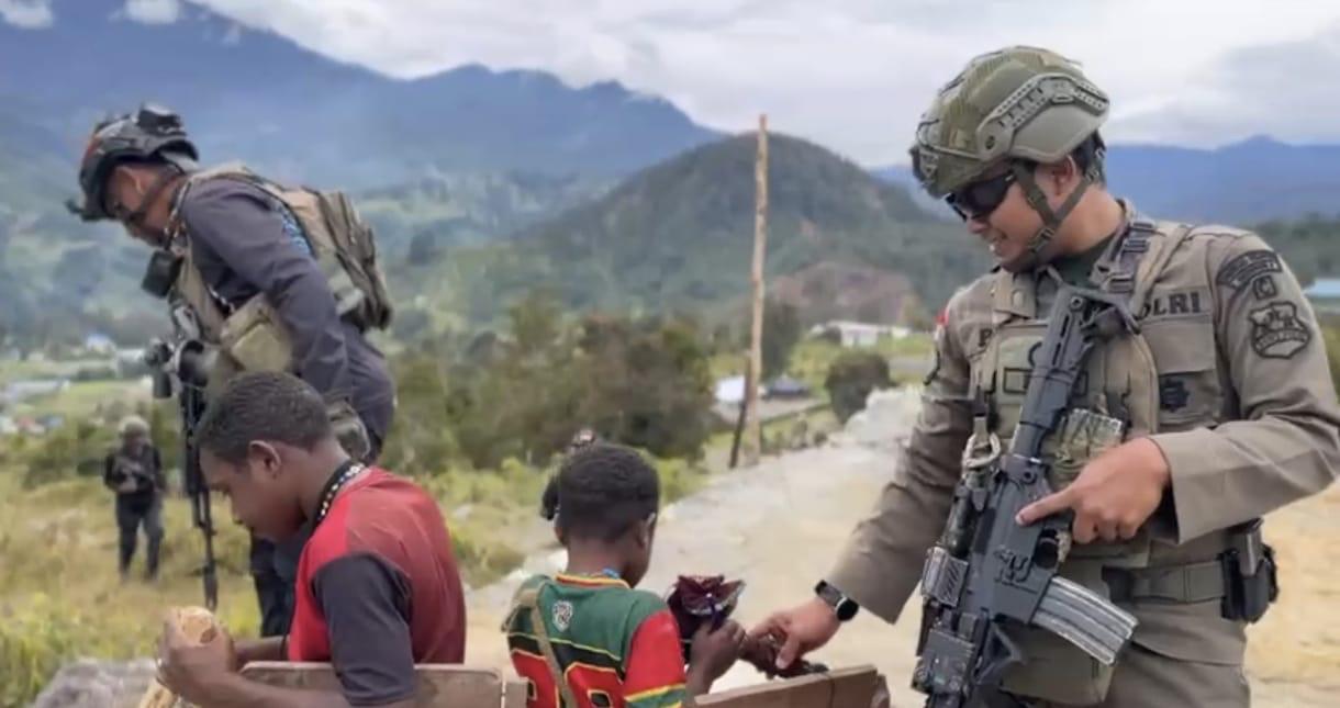 Saat Rasa Takut dan Sakit Datang Bersamaan, Polisi Hadir Membawa Harapan di Sinak